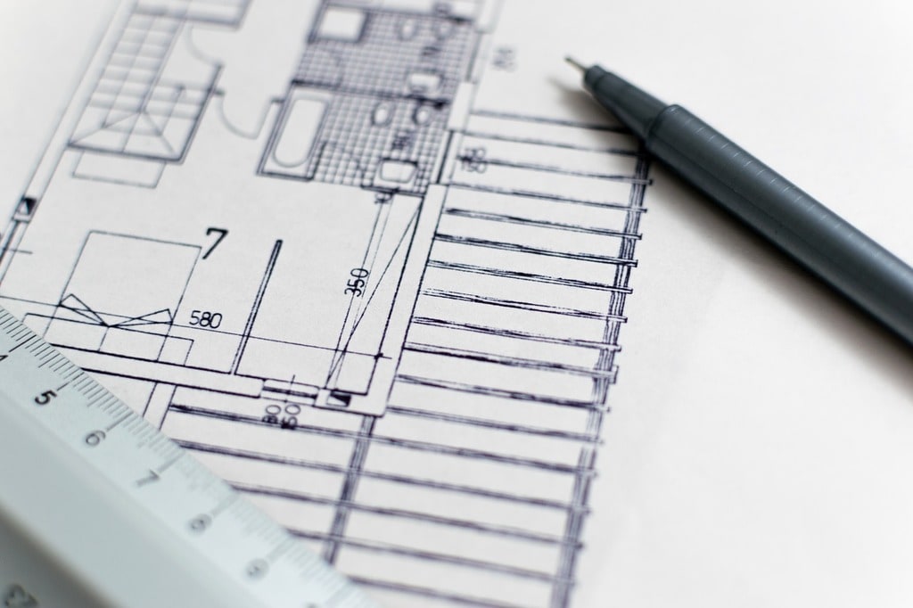 Adapter le plan d'un bâtiment aux normes et contraintes locales